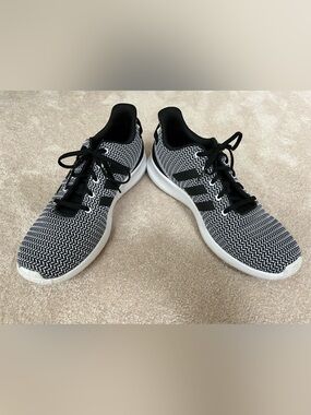 Men’s Adidas running shoes